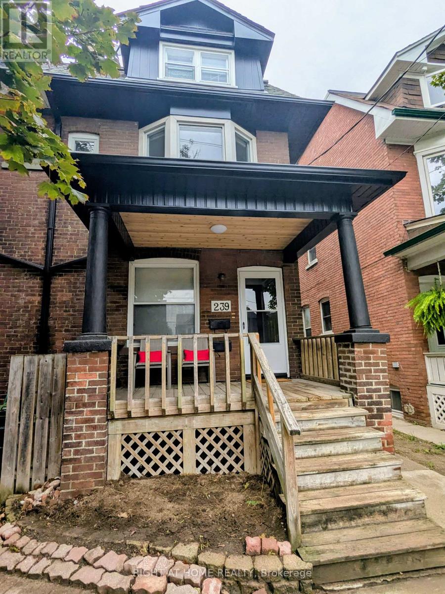 239 Woodbine Ave, Toronto, ON M4L 3P3