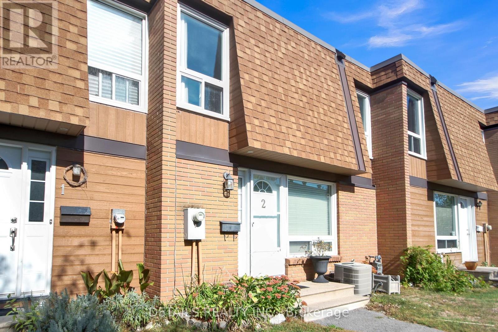 2 3575 Downpatrick Rd E, Ottawa, ON K1V 8T3