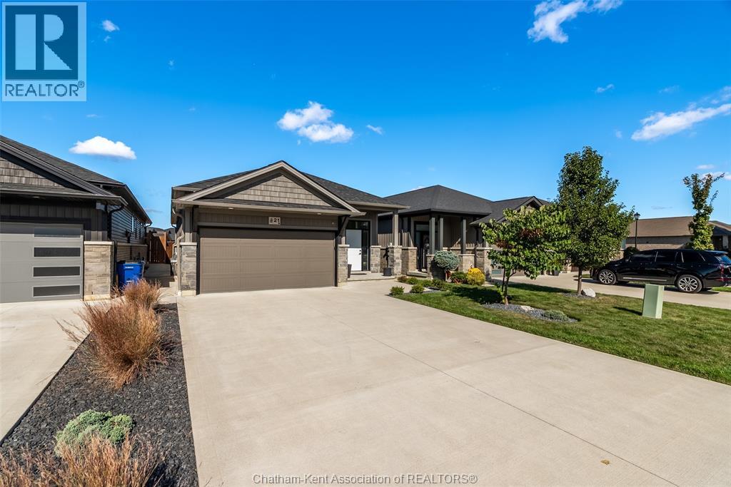 21 Cabot Trl, Chatham, ON N7L 0A4