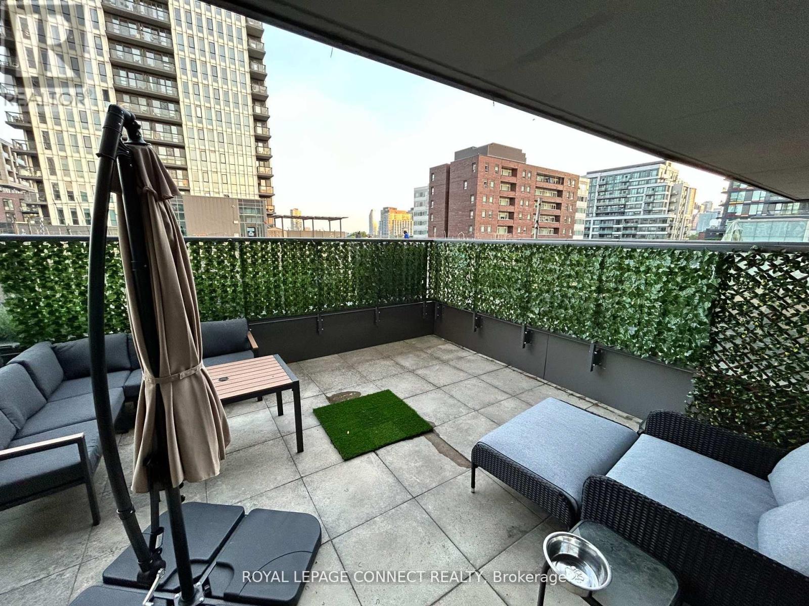 518 170 Sumach St, Toronto, ON M5A 3H6