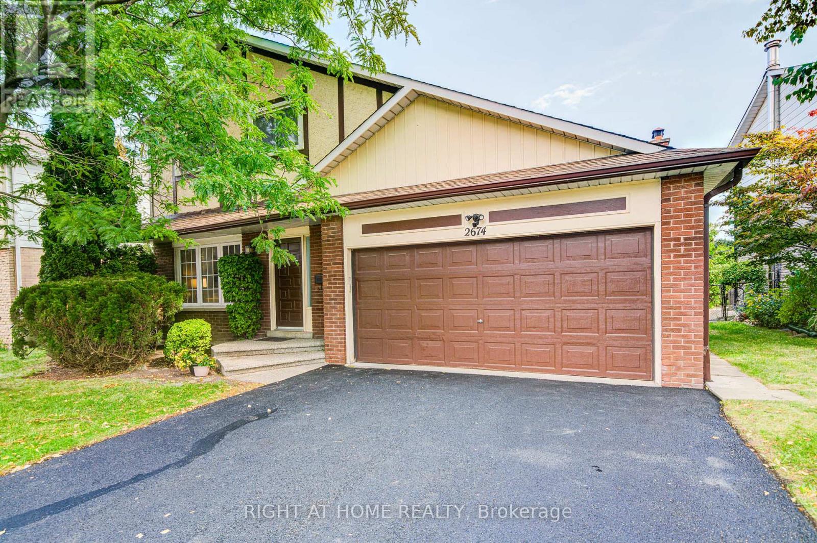 2674 Constable Rd, Mississauga, ON L5J 1W4