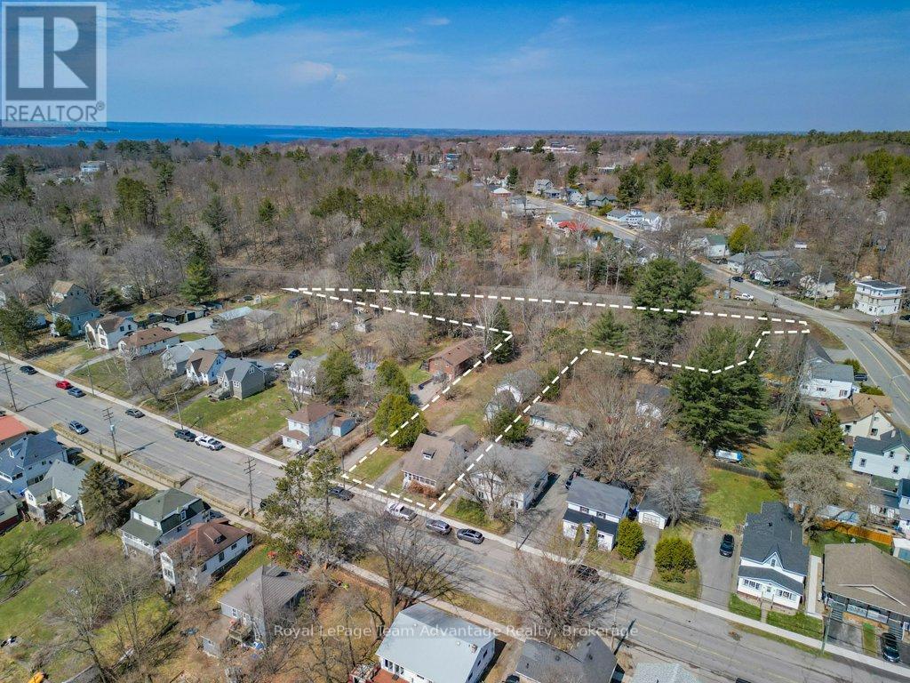 66 William St, Parry Sound, ON P2A 1V1