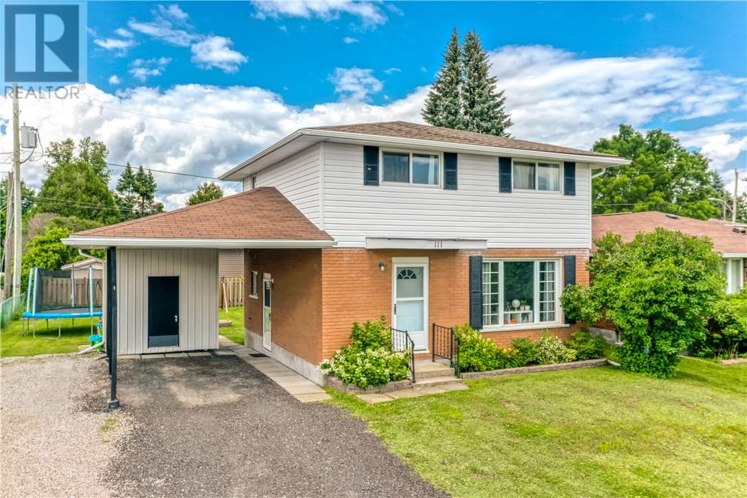 111 Pinellas Rd, Chelmsford, ON P0M 1L0