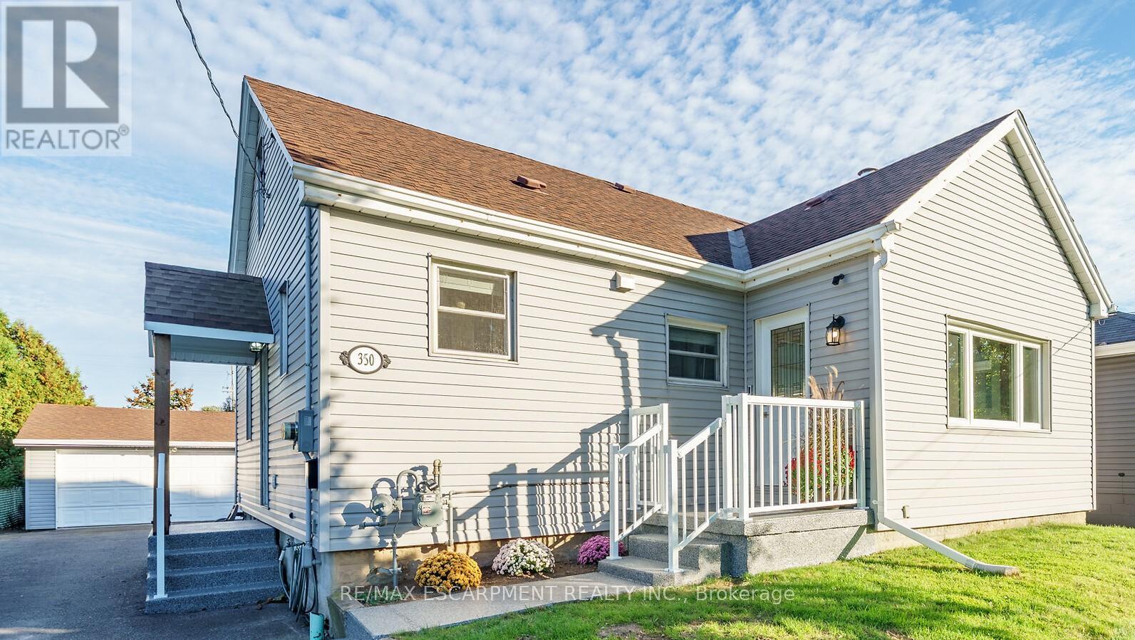 350 Pottruff Rd N, Hamilton, ON L8H 2M4