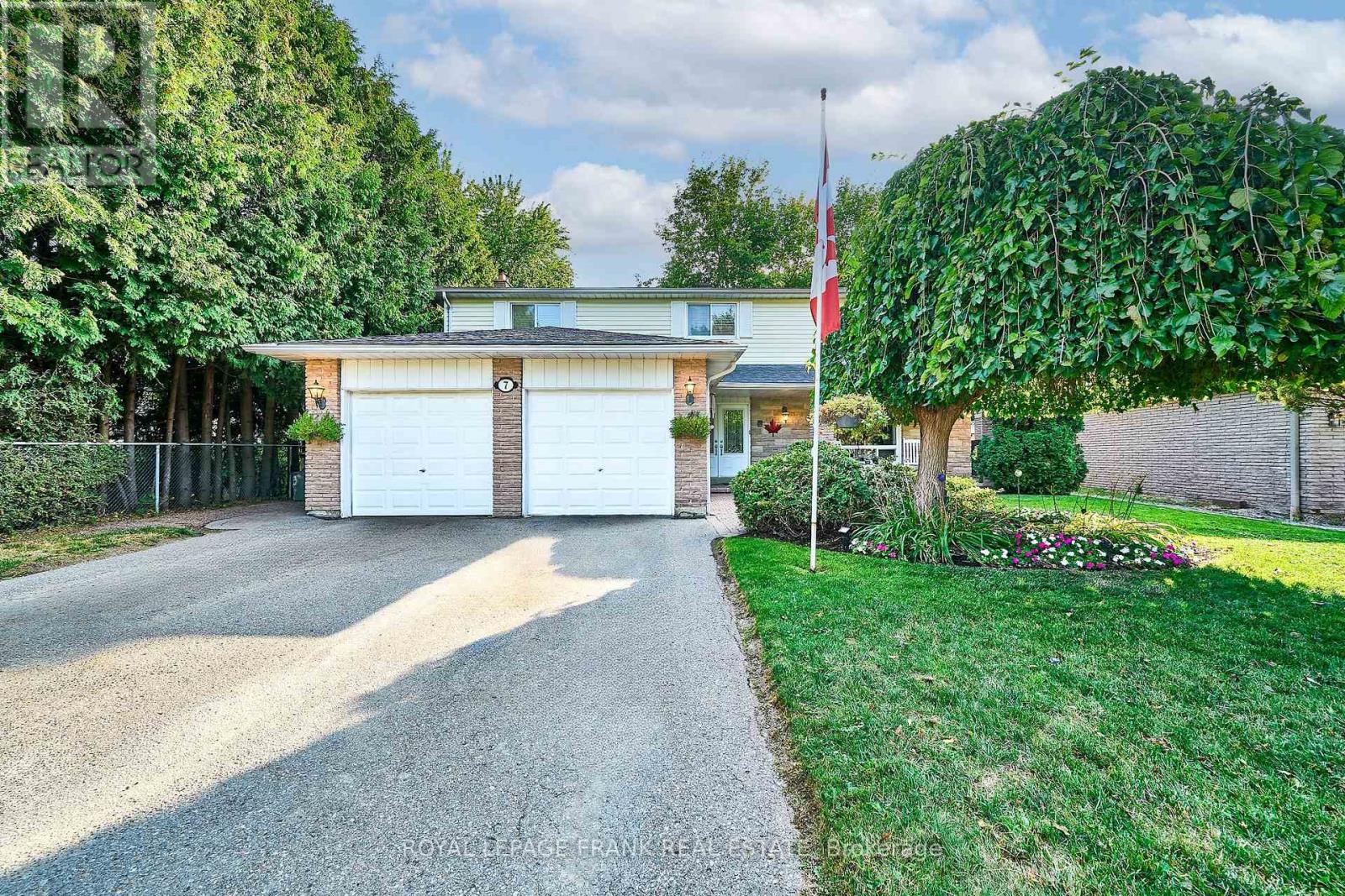 7 Judy Ct, Markham, ON L3P 3R8