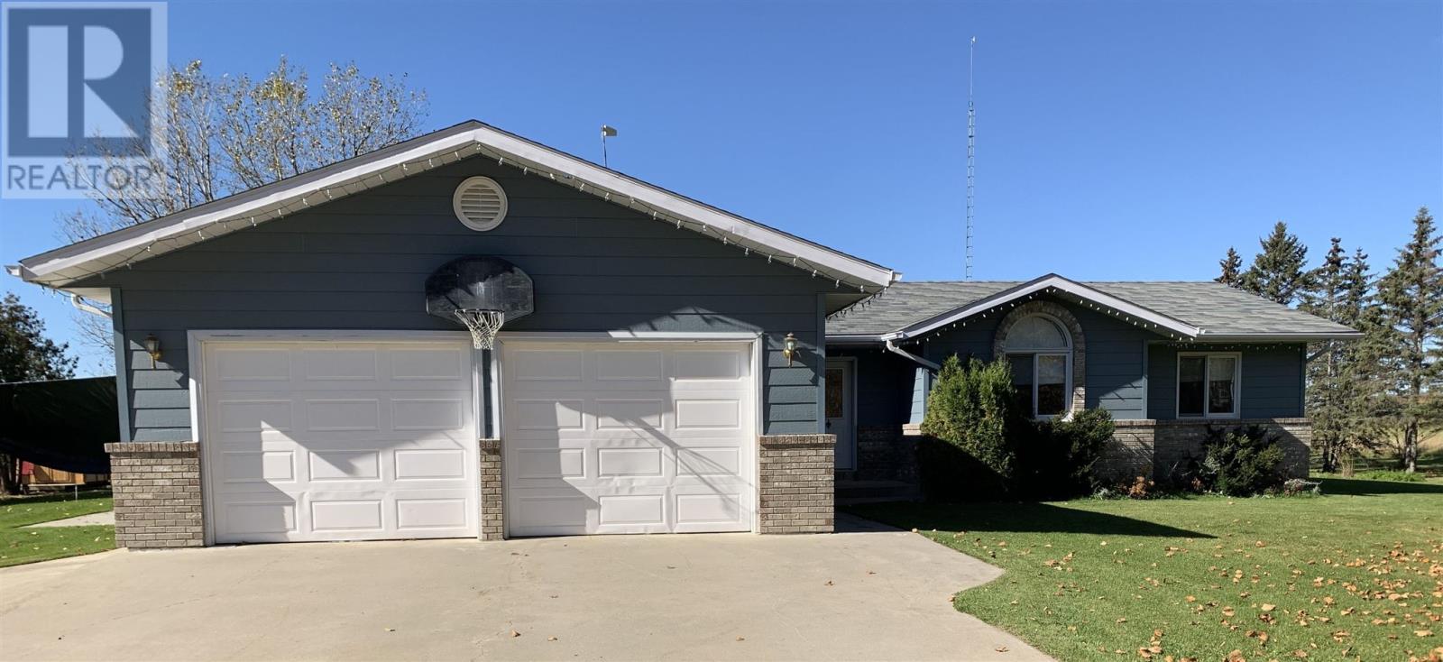 987 Redford Rd, Emo, ON P0W 1E0