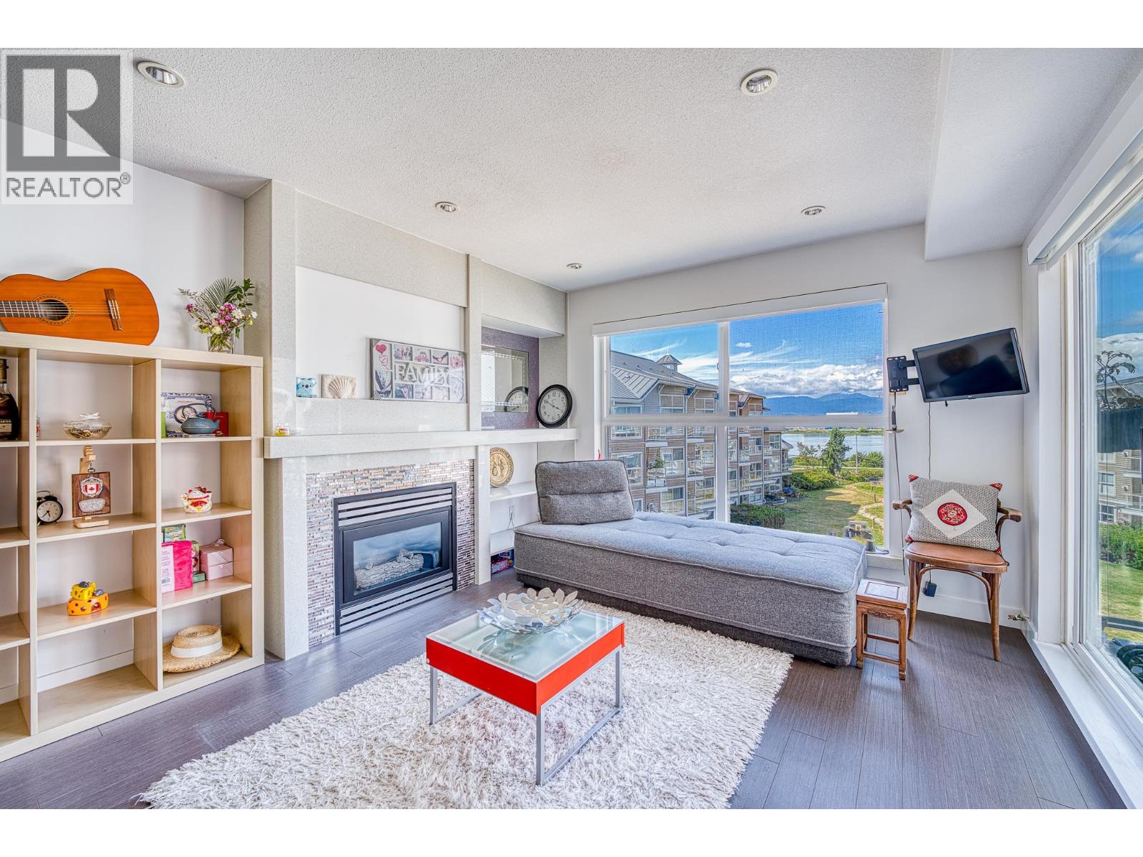 5880 Dover Crescent Unit 426, Richmond, BC V7C 5P5