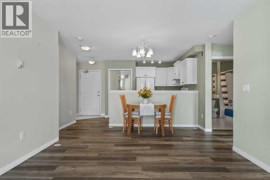 6118 53 Avenue Unit 208, Red Deer, AB T4N 6P7