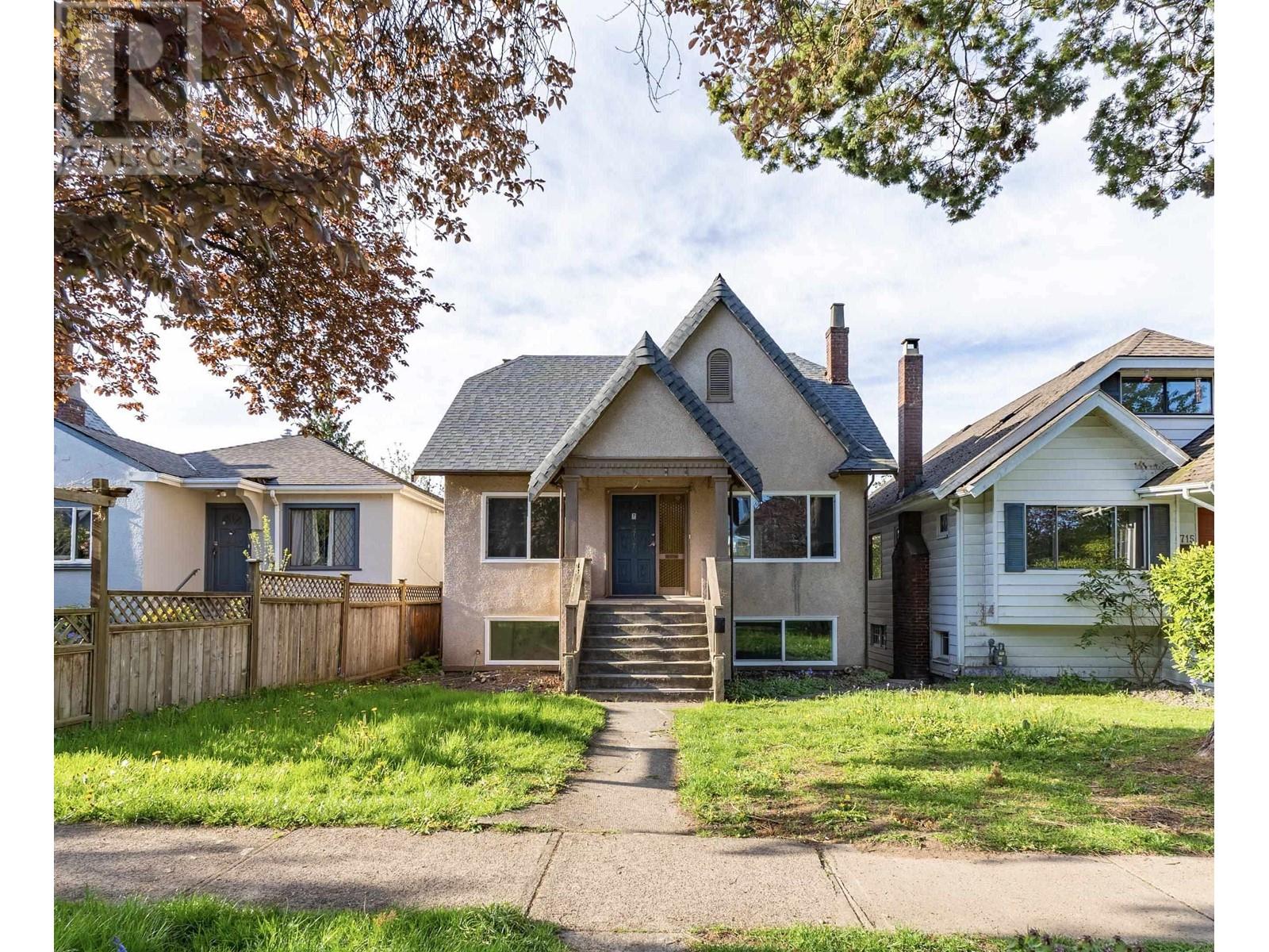 3727 W 20th Ave, Vancouver, BC V6S 1E9