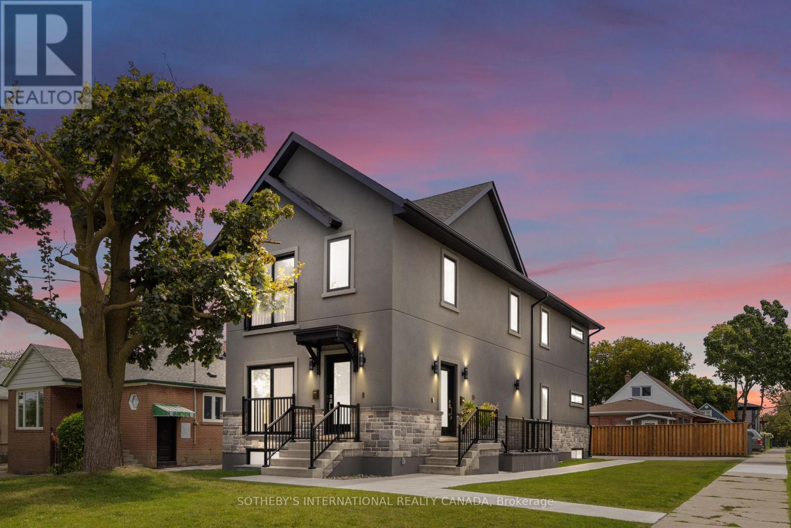 15 Burrard Rd, Toronto, ON M9W 3T1