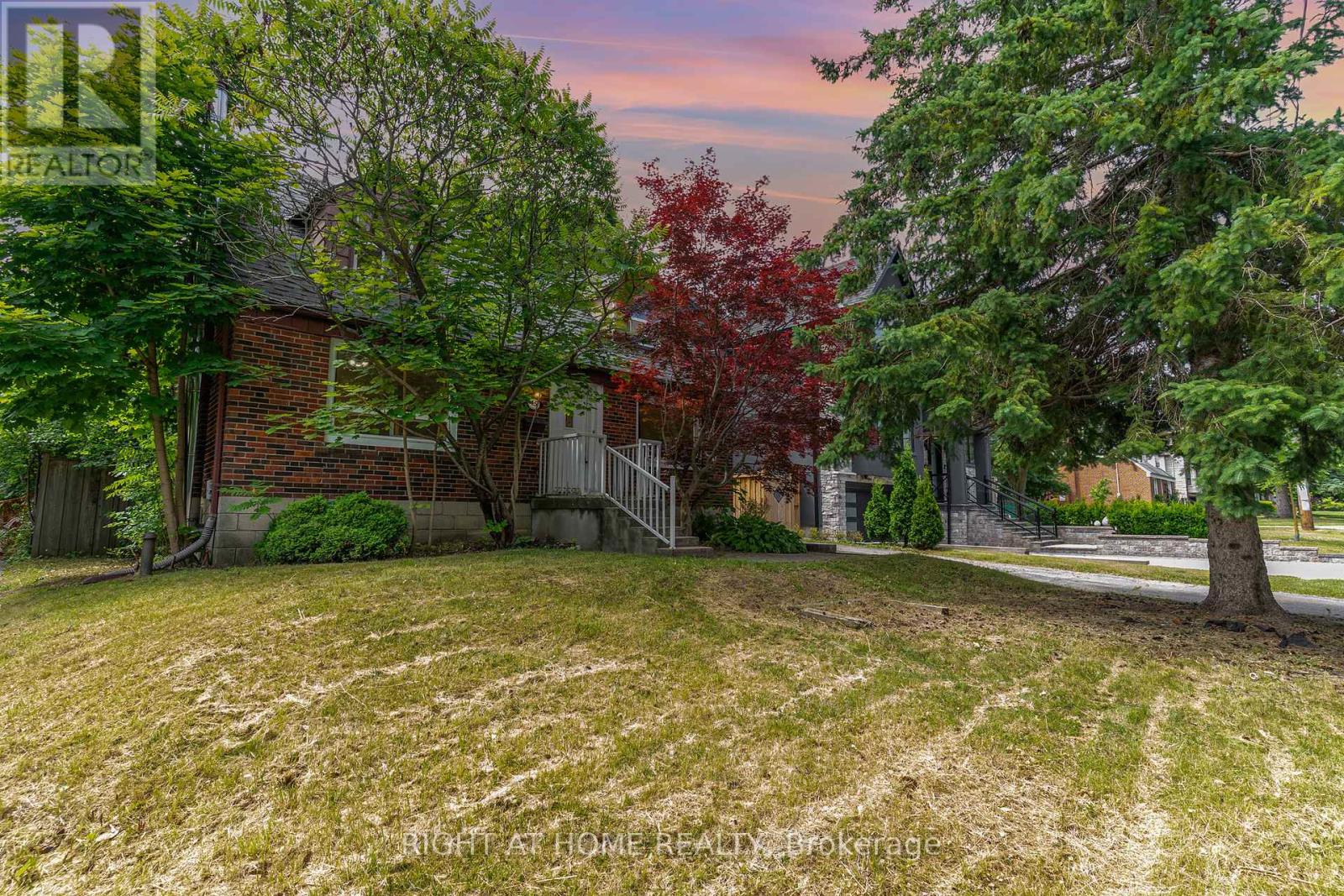 45 Yorkview Dr S, Toronto, ON M2N 2R9