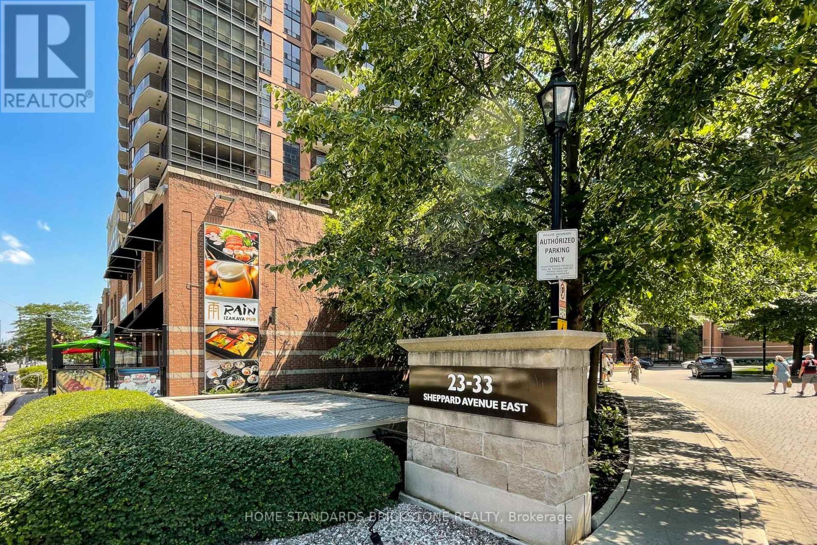2712 33 Sheppard Ave E, Toronto, ON M2N 7K1