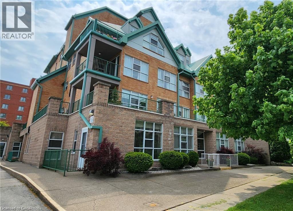 19 Lake Avenue S Unit 204, Stoney Creek, ON L8G 2V1