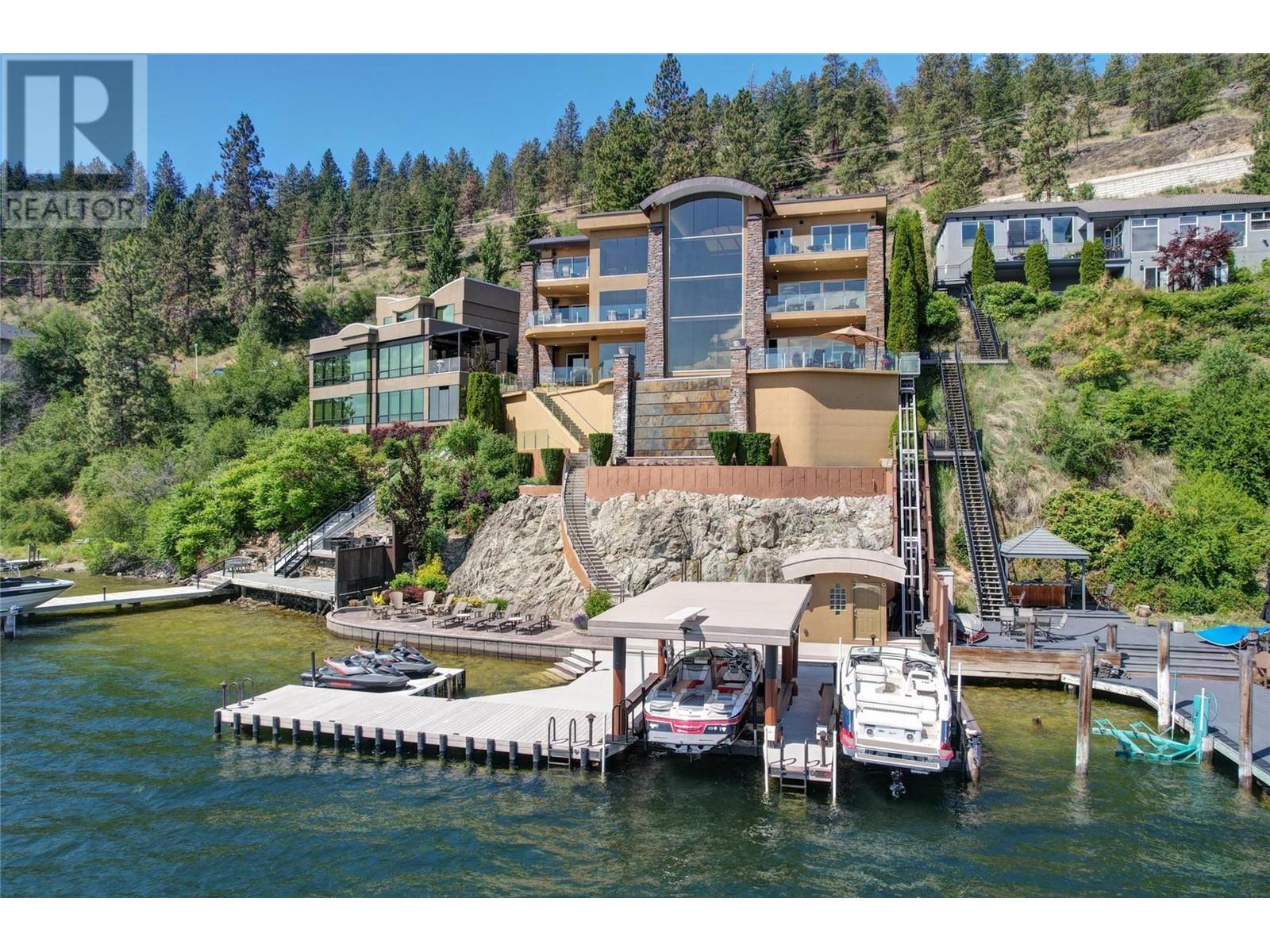 901 Westside Road S Unit 6, West Kelowna, BC V1Z 3W9