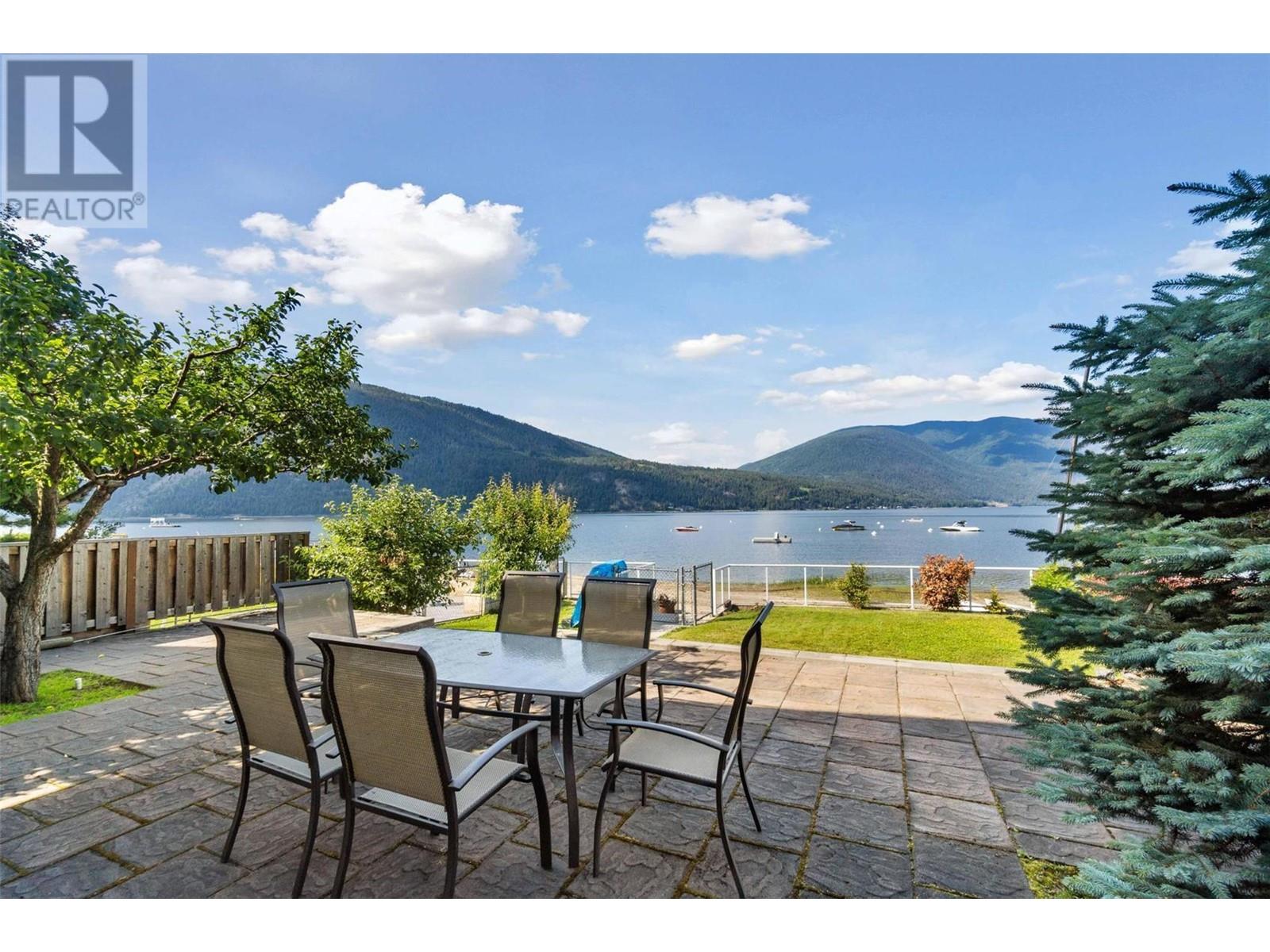 75 Avenue Ne Unit 4751, Salmon Arm, BC V0E 1K0