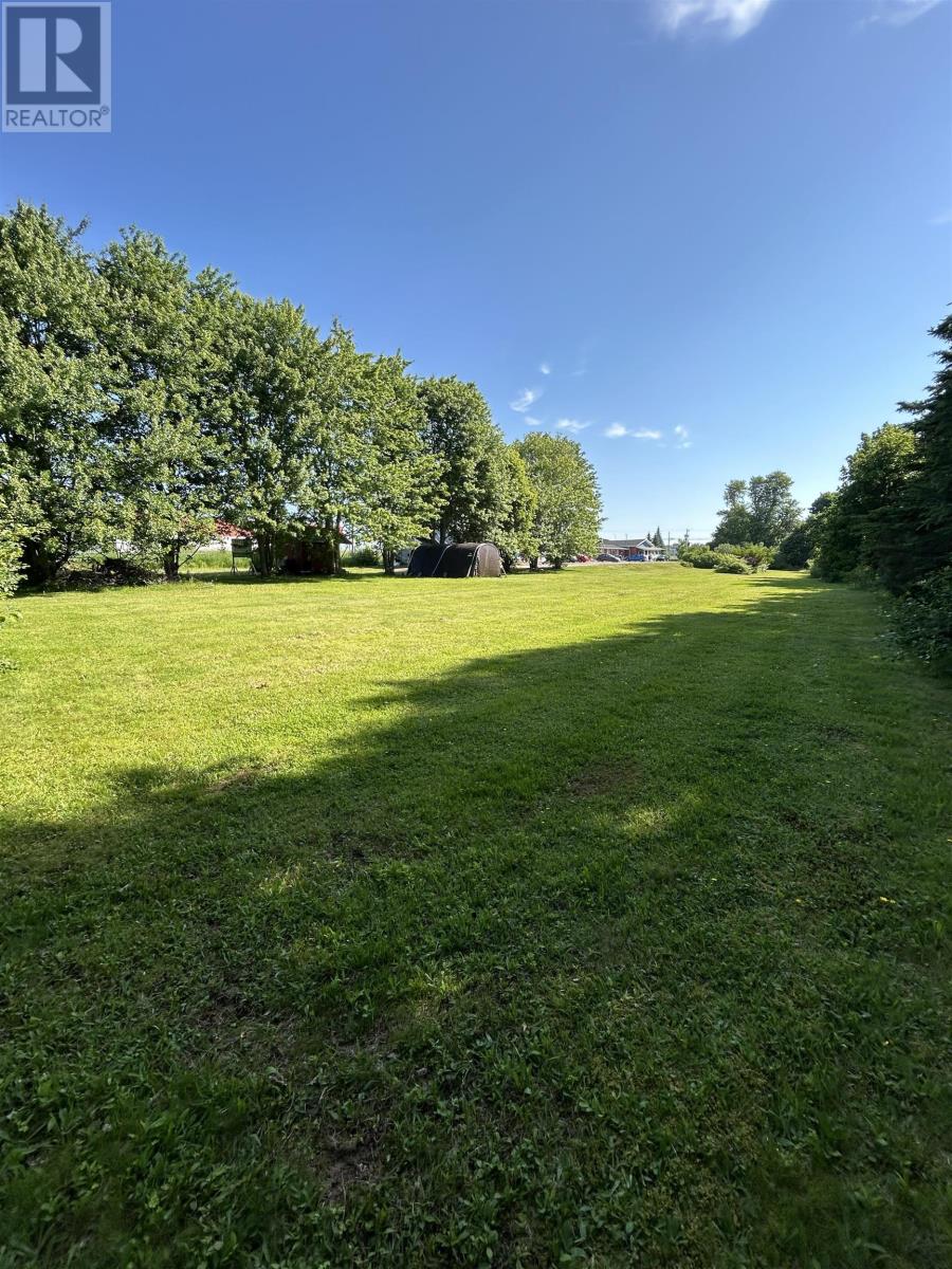 629 University Ave, Charlottetown, PE C1E 1E5