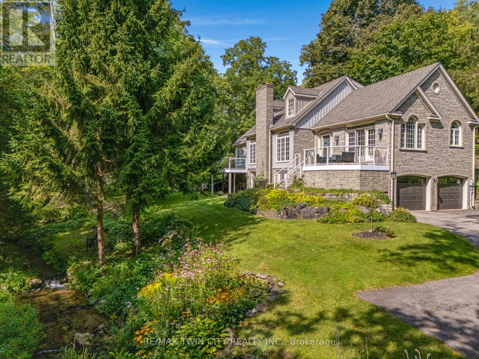 1298 W River Rd, Cambridge, ON N1R 5S5