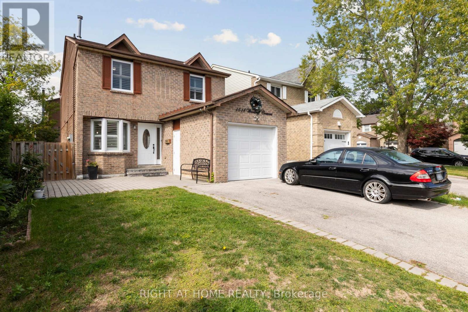 1518 Woodruff Cres, Pickering, ON L1V 3S6