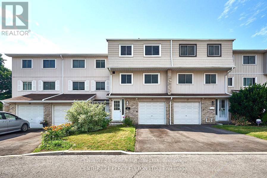 18 1975 Rosefield Rd, Pickering, ON L1V 3E3
