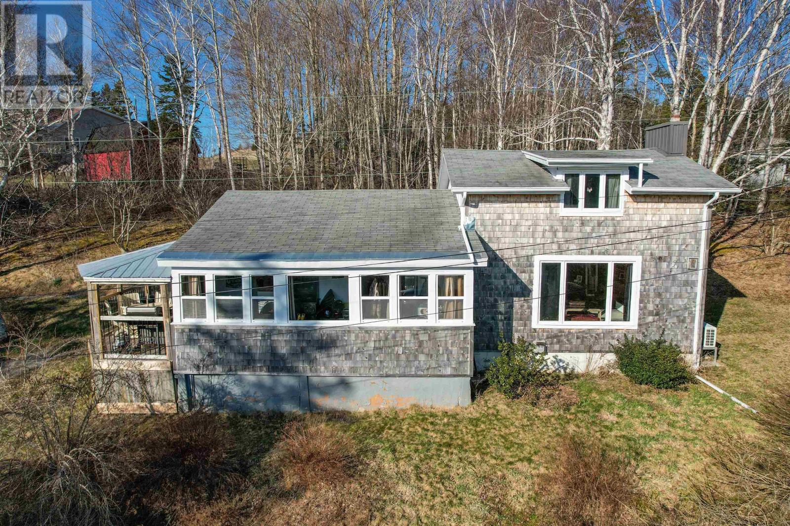 37 Claymore Ln, Big Pond, NS B1J 1S7