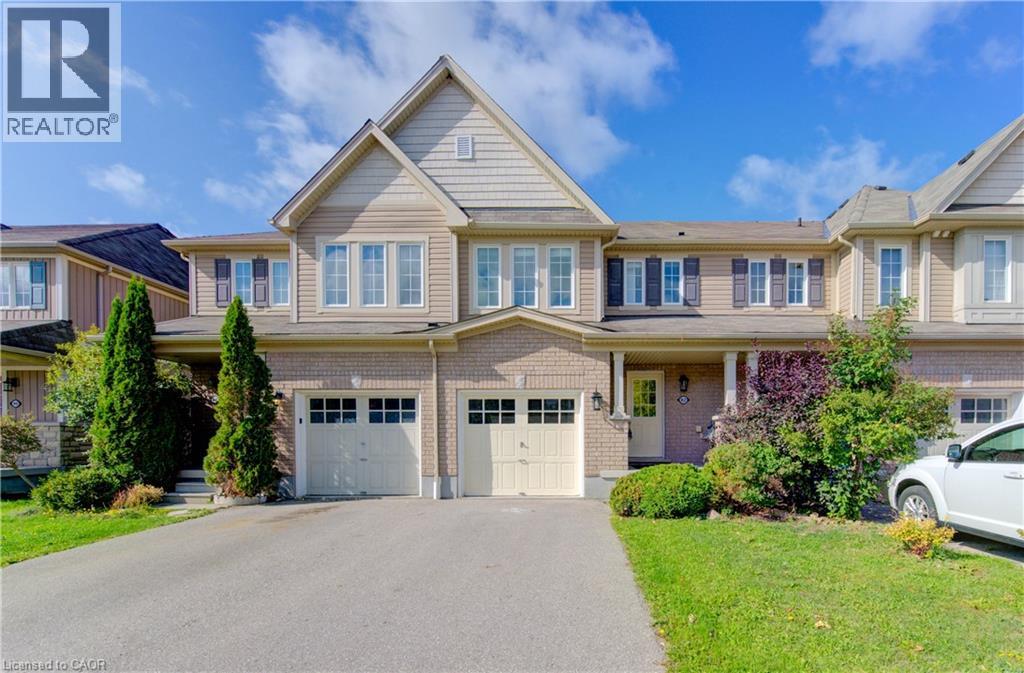 82 Trowbridge St, Woolwich, ON N0B 1M0