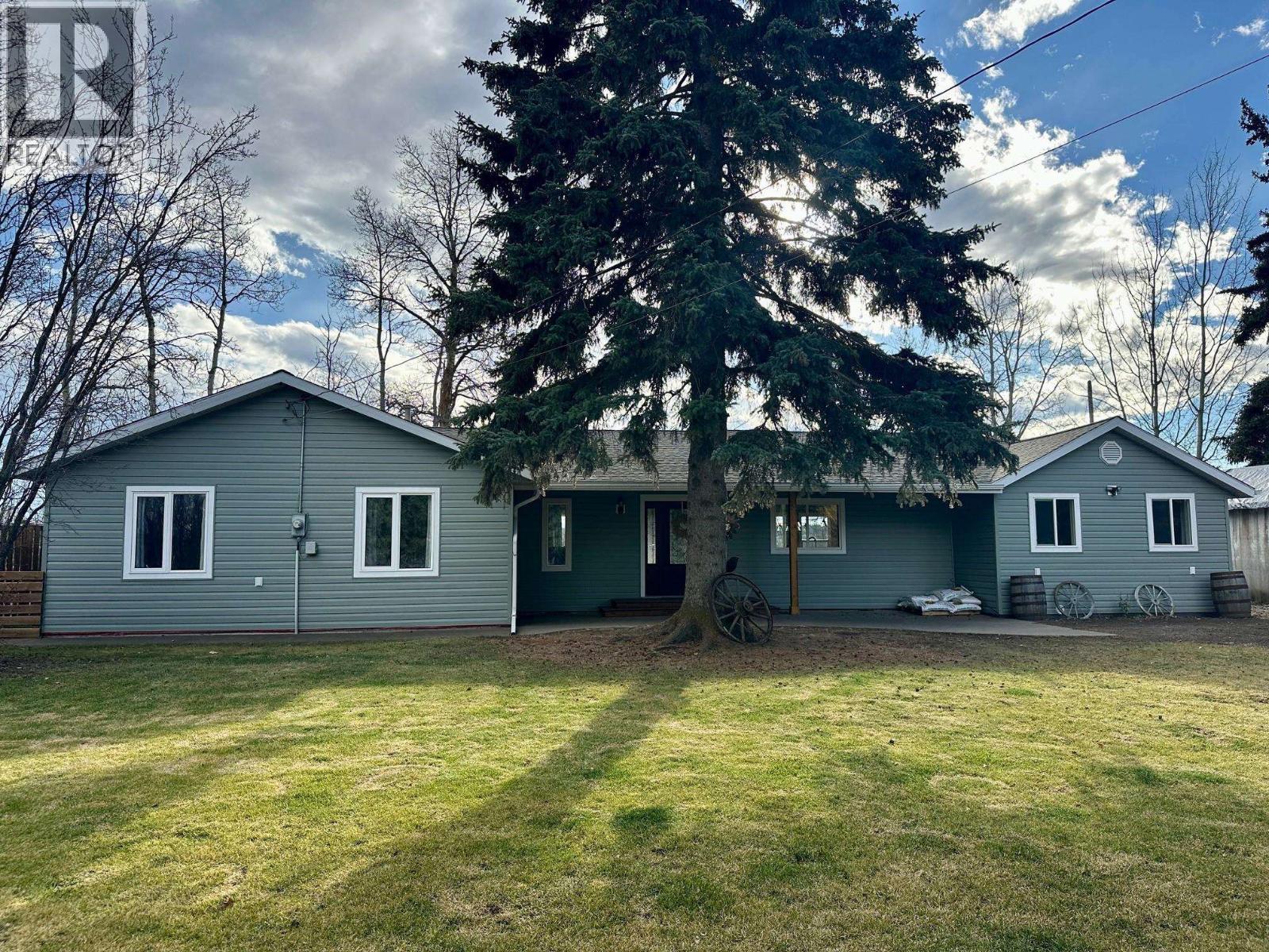 366 Northside Rd, Vanderhoof, BC V0J 3A2