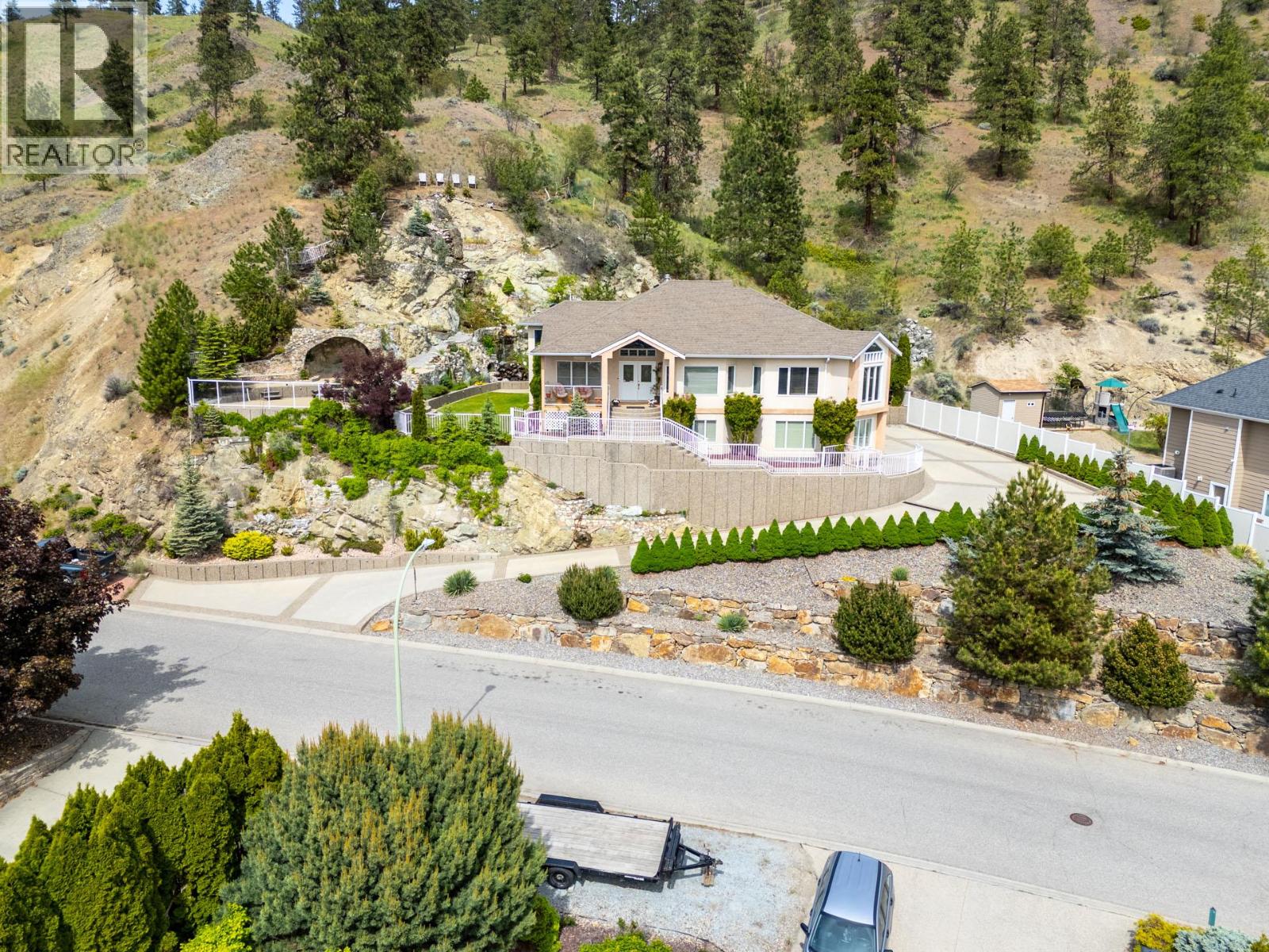 705 Royal Pine Dr, Kelowna, BC V1Y 9G2
