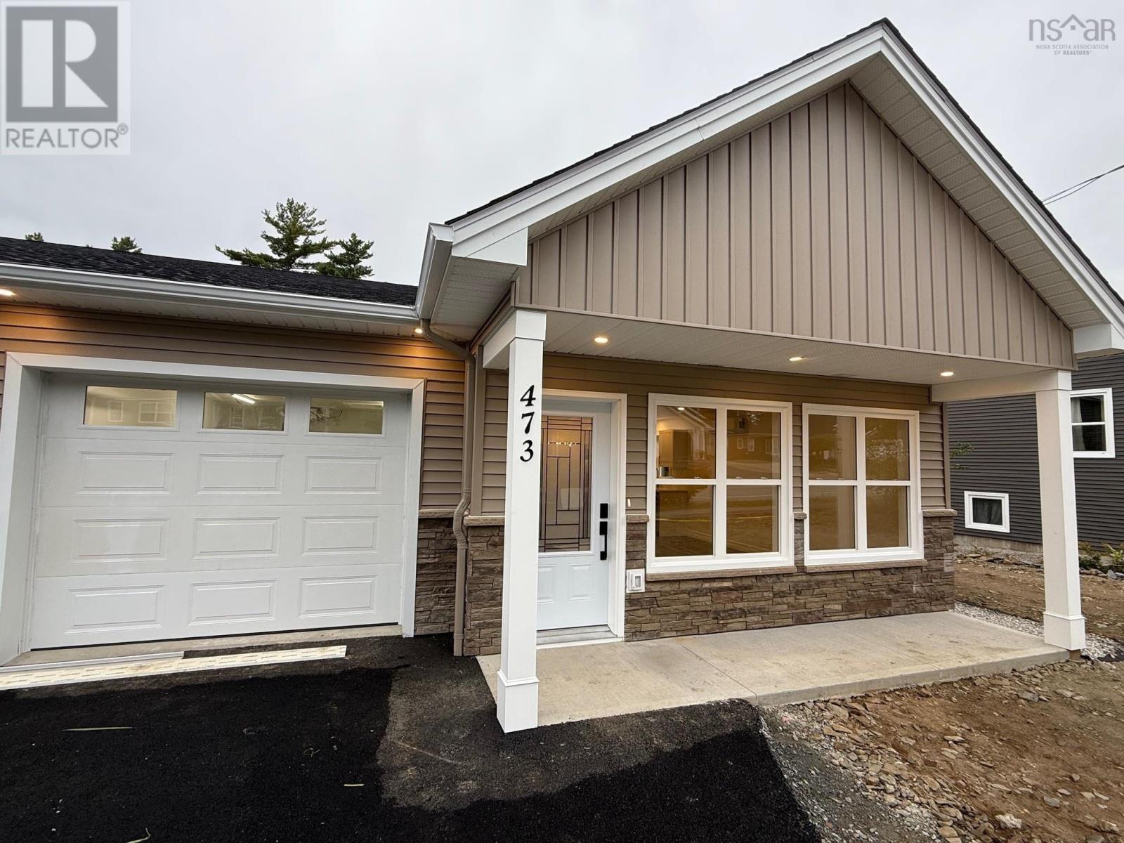 473 Glen Allan Dr, Bridgewater, NS B4V 0A8