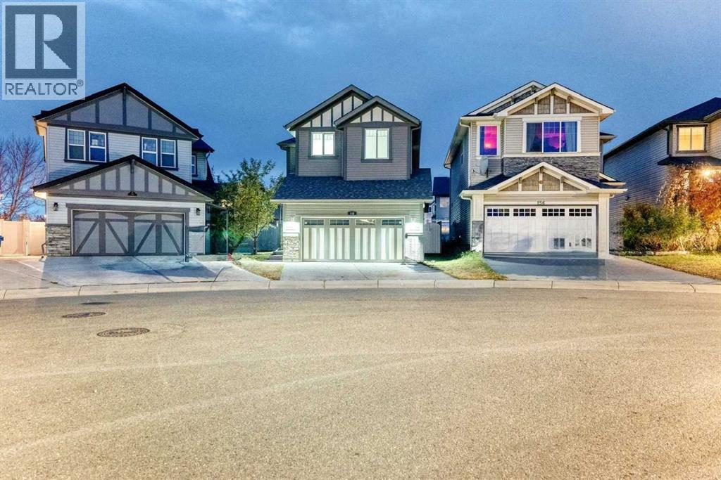 158 Valleyview Ct SE, Calgary, AB T2B 0K6