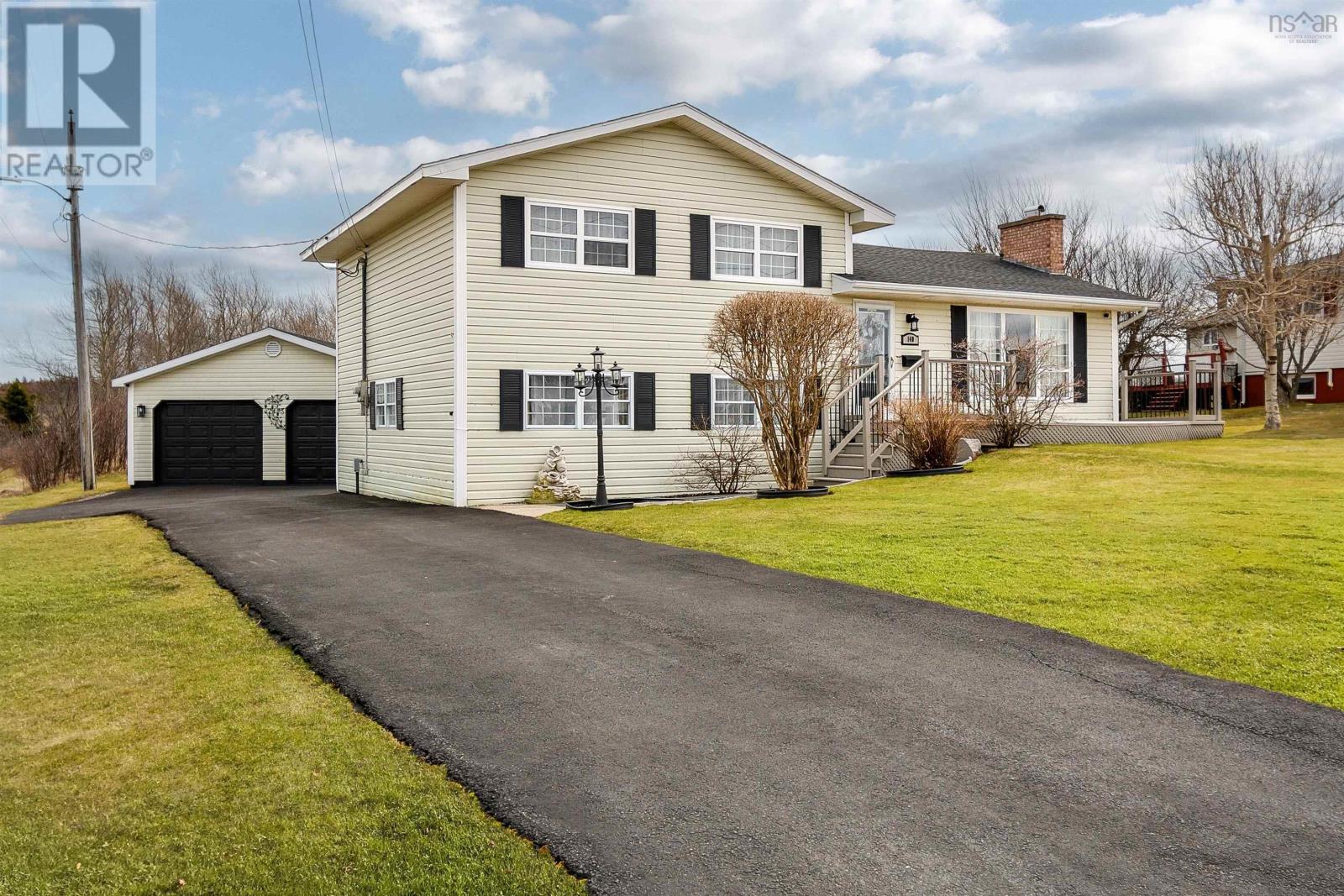 140 Mcintyre Ln, Glace Bay, NS B1A 4R9