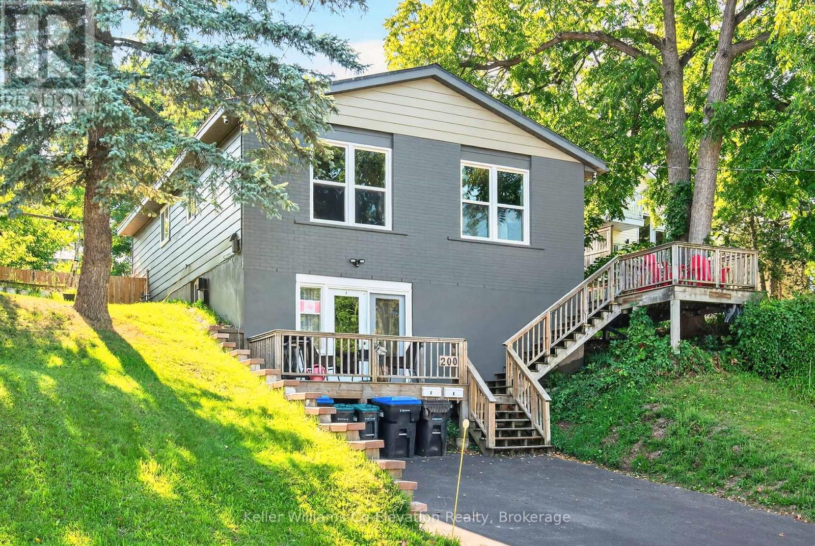 200 Sixth St, Midland, ON L4R 3X8