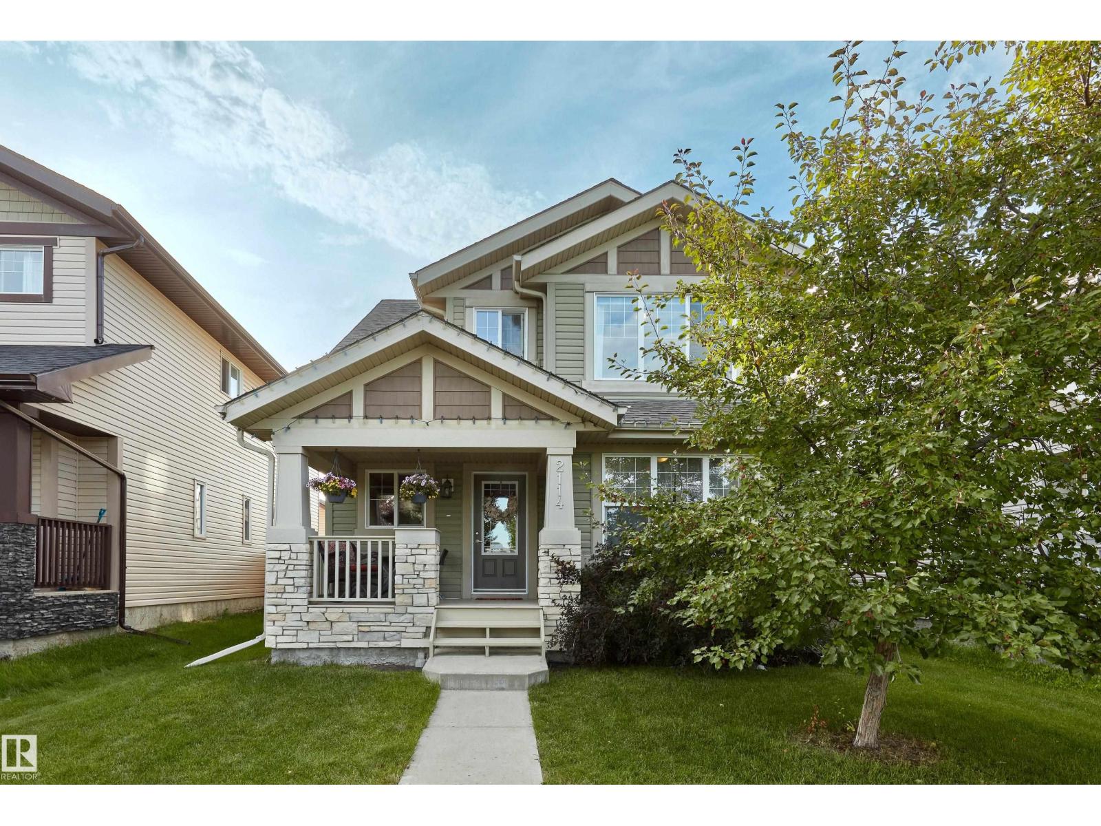 2114 Glenridding Way SW, Edmonton, AB T6W 2H4