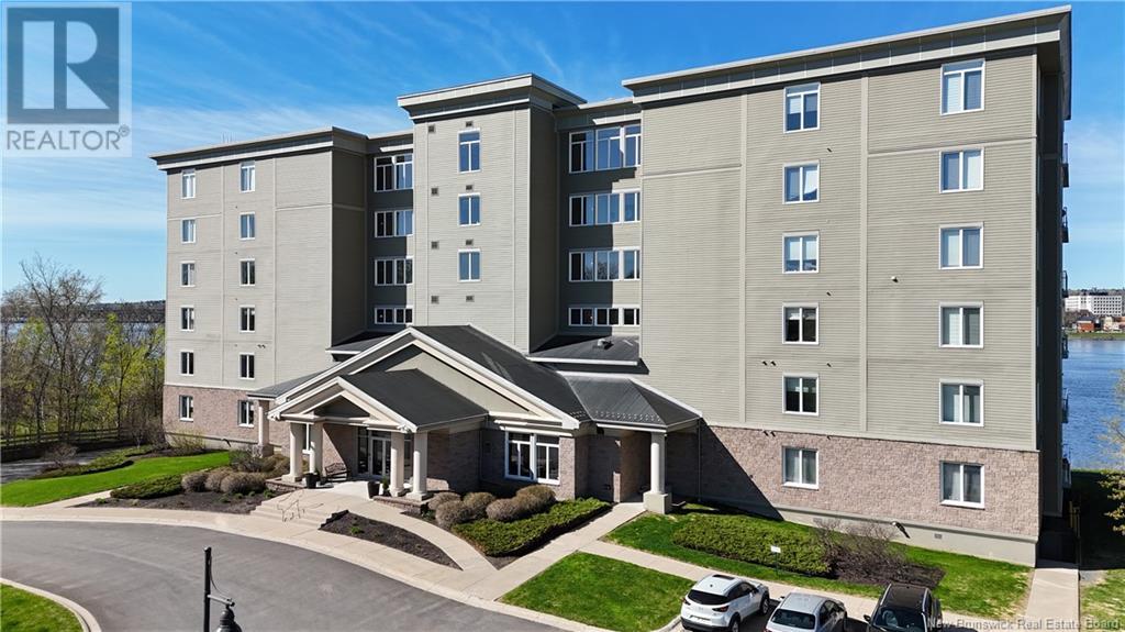 1 Southview Lane Unit 104, Fredericton, NB E3A 5V3