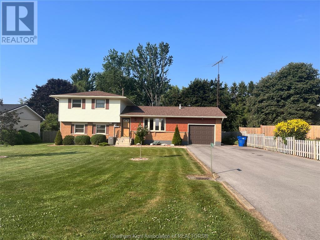 19766 Four Rod Rd, Dealtown, ON N0P 1A0