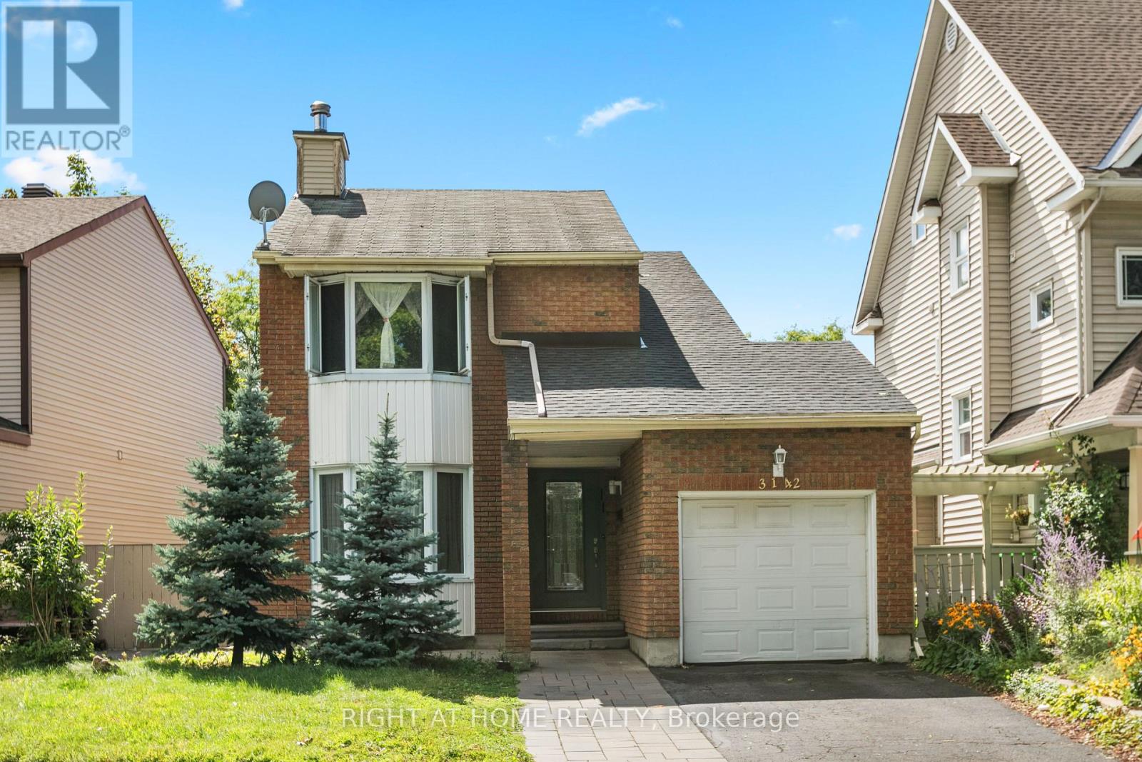 3142 Dumaurier Ave, Ottawa, ON K2B 8R1