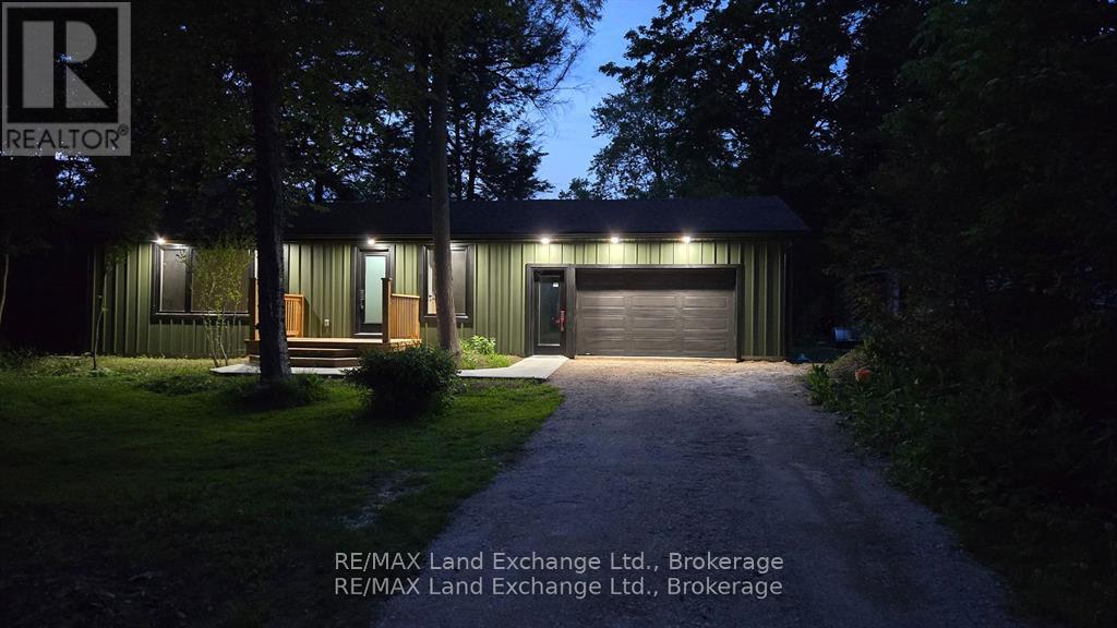 325 Ojibwa Trl, Huron-Kinloss, ON N0G 2R0