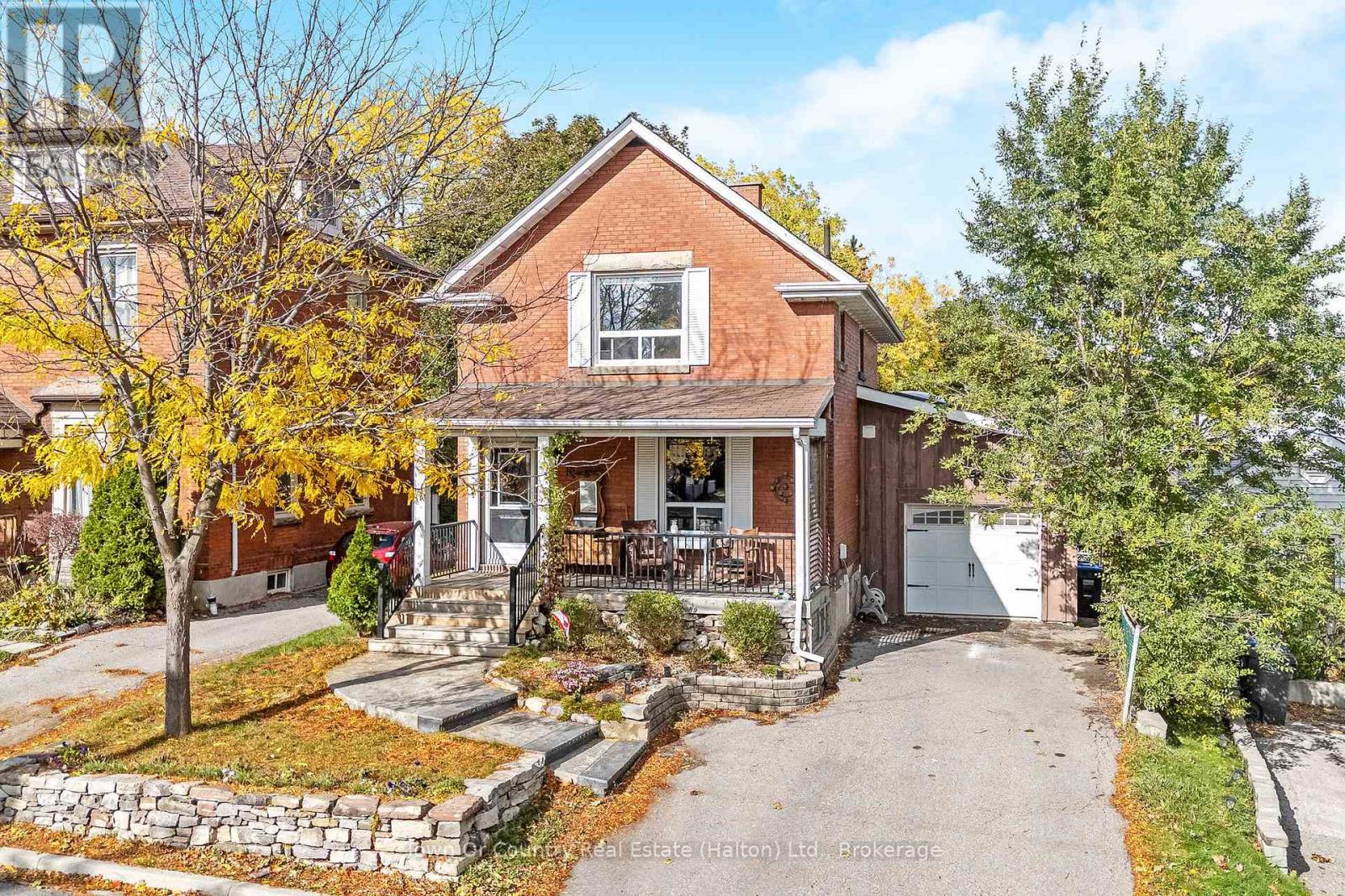 10 English St, Brampton, ON L6X 1L4