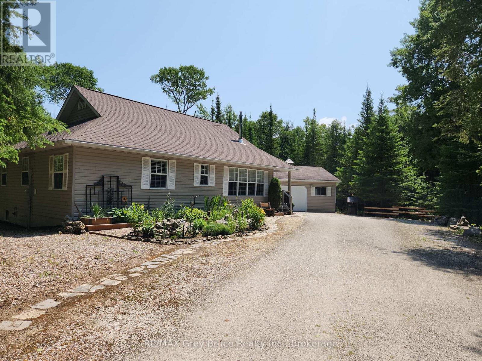 83 Lakewood Country Ln, Northern Bruce Peninsula, ON N0H 1W0