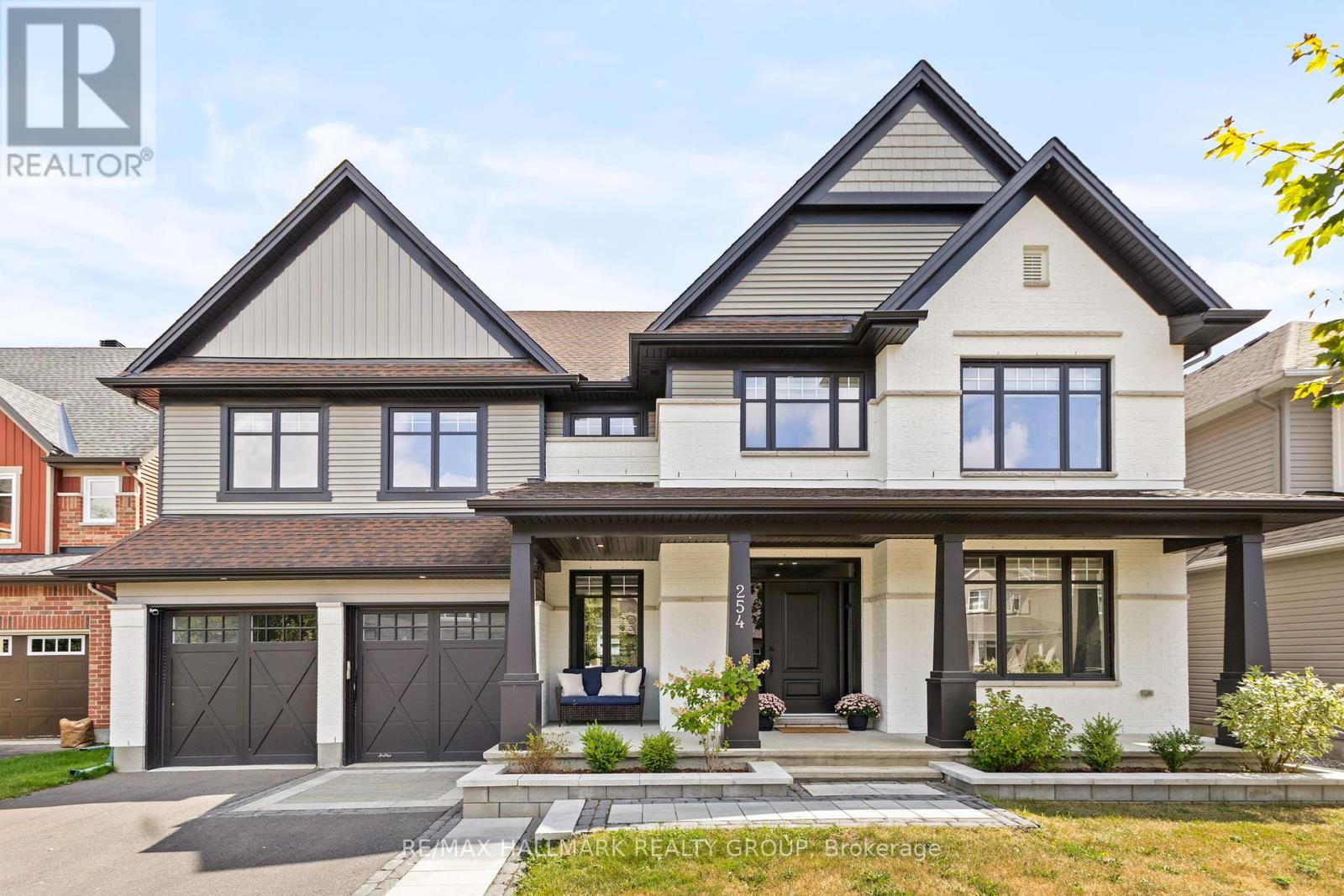 254 Gracewood Cres, Ottawa, ON K1T 0J1