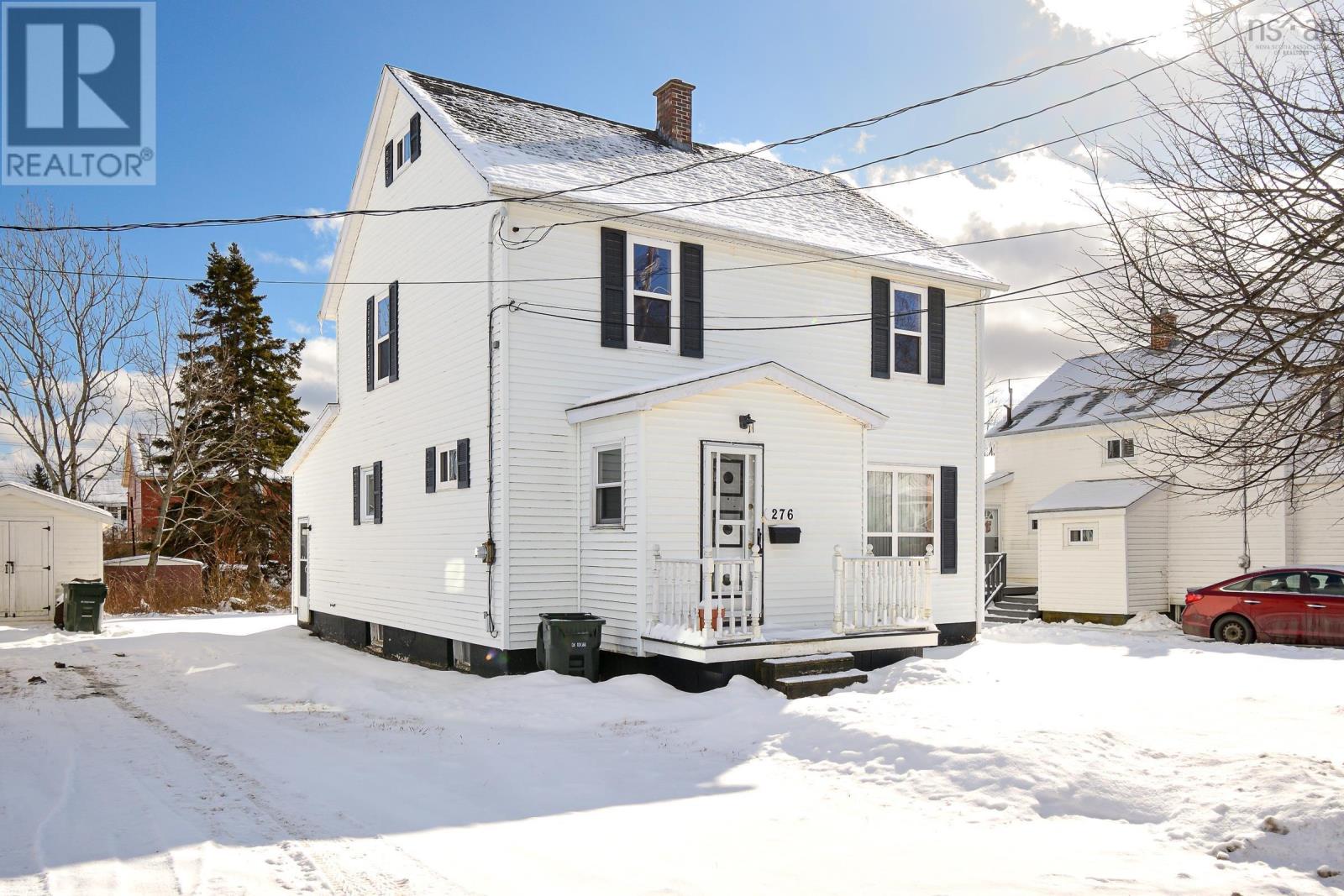 276 Columbia St, Sydney, NS B1P 4J7