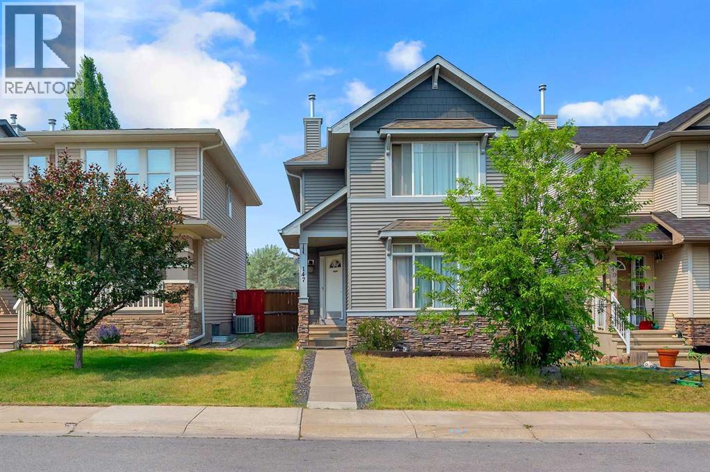 147 Silverado Plains Close SW, Calgary, AB T2X 0G4