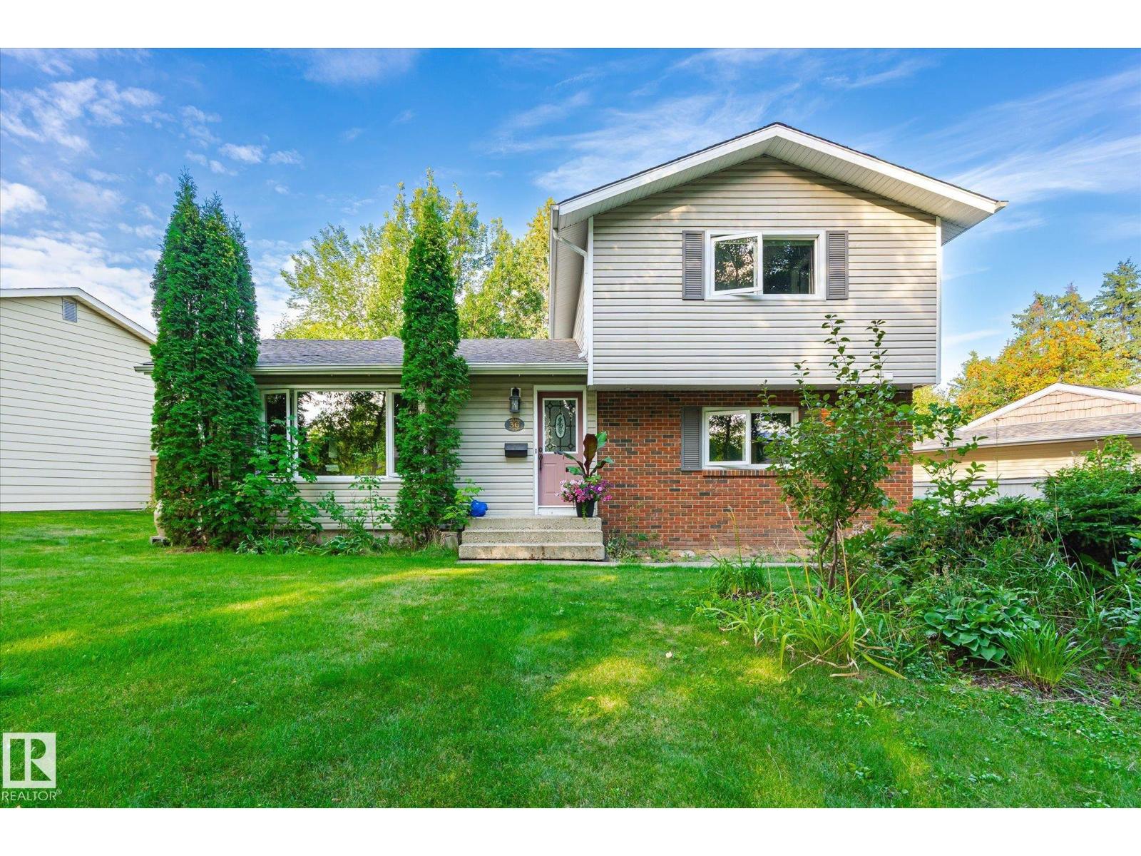 36 Broadview Cr, St. Albert, AB T8N 0B2