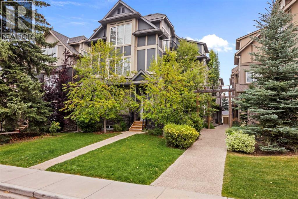 2428 30 Street Sw Unit 4, Calgary, AB T3E 2M1