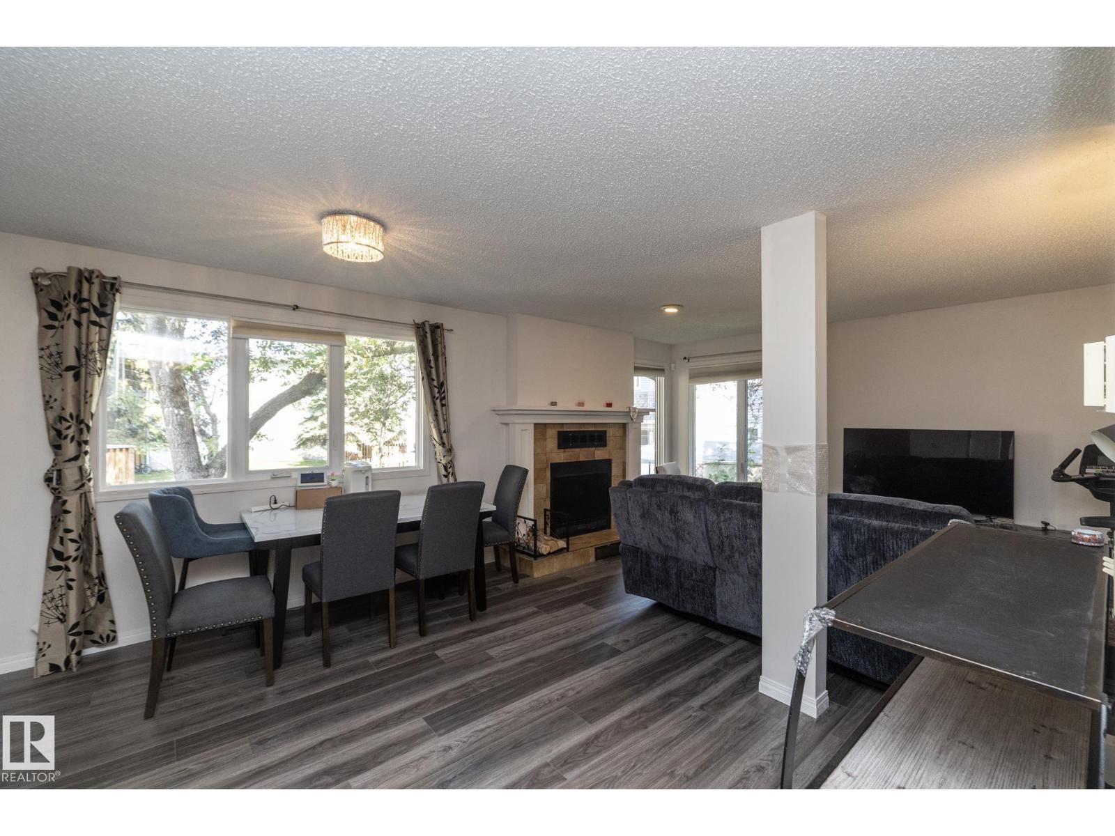 43 Av Nw Unit 14834, Edmonton, AB T6H 5S1