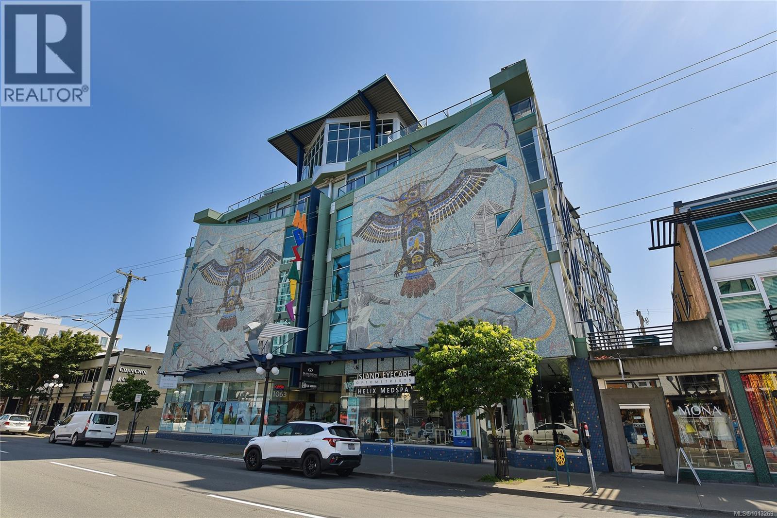 1061 Fort St Unit 513 St, Victoria, BC V8V 5A1