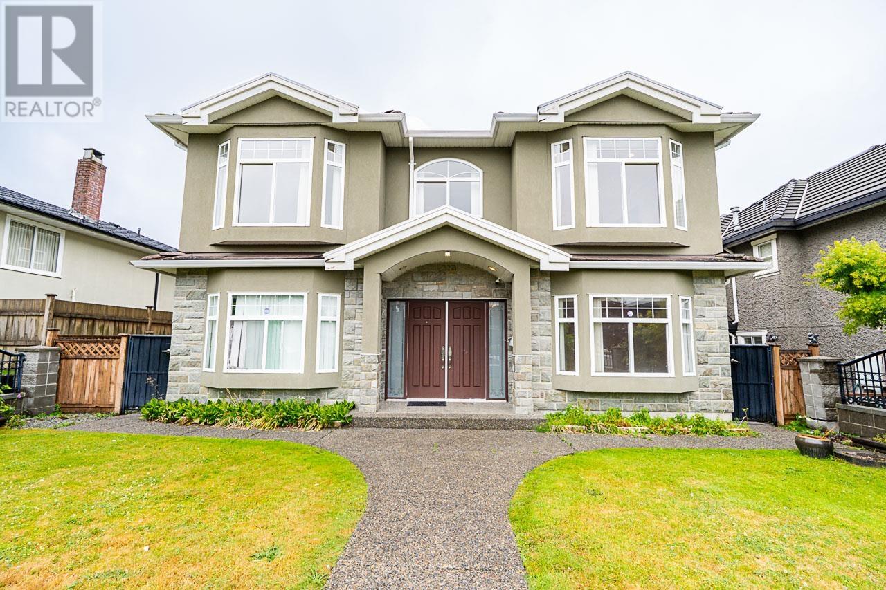 4254 Charles St, Burnaby, BC V5C 3K9