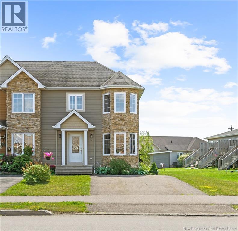 67 Lakeburn, Dieppe, NB E1A 0Y8