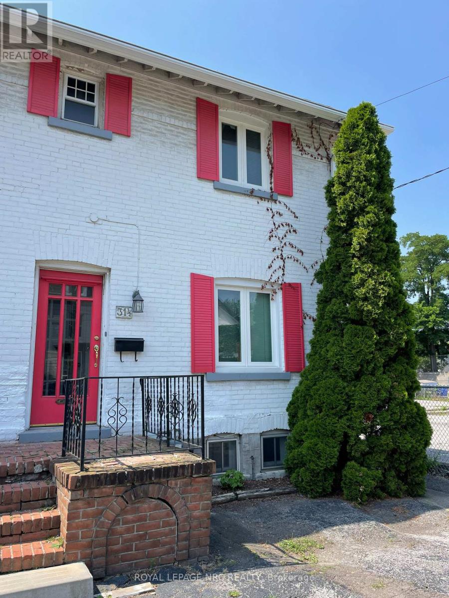 12 Academy Street Unit 31, St. Catharines Downtown, ON L2R 4Z9