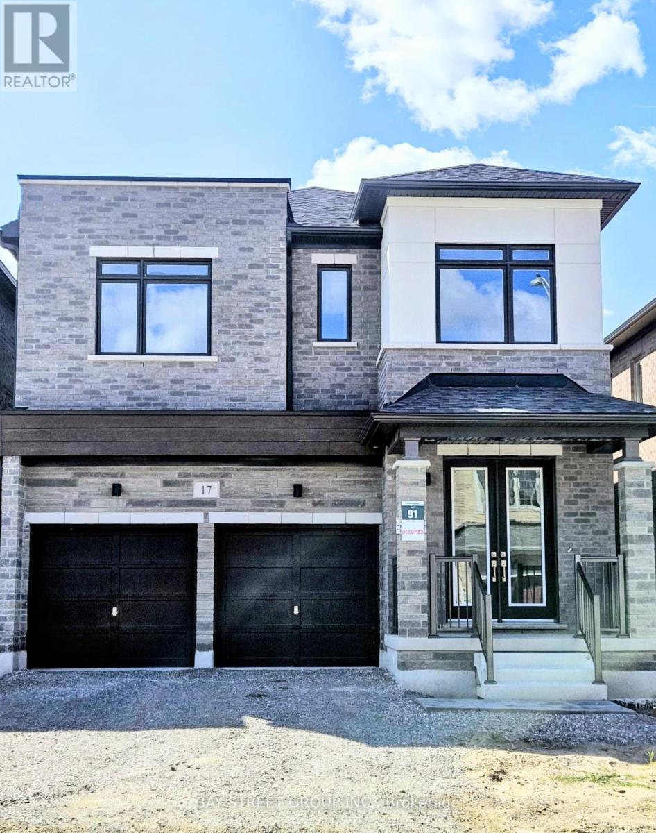 17 Kenneth Appleton Ave, Richmond Hill, ON L4B 3X9