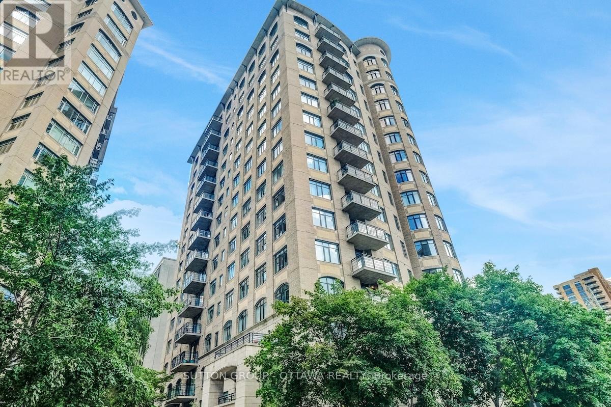 802 95 Bronson Ave, Ottawa, ON K1R 1E2